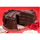 valor de bolo de chocolate de festa simples Lindoia