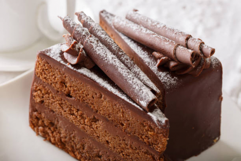 Valor de Bolo de Festa Chocolate Atuba - Bolo de Chocolate para Festa de Aniversário